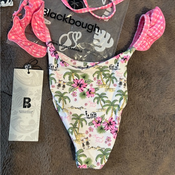 Blackbough coco frio ruffled triangle top & cheeky bottoms New in bag 🥥💗🎀 - Picture 15 of 16